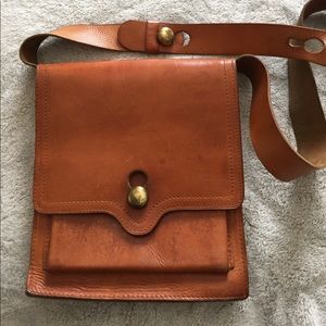 Vintage brown leather bag.