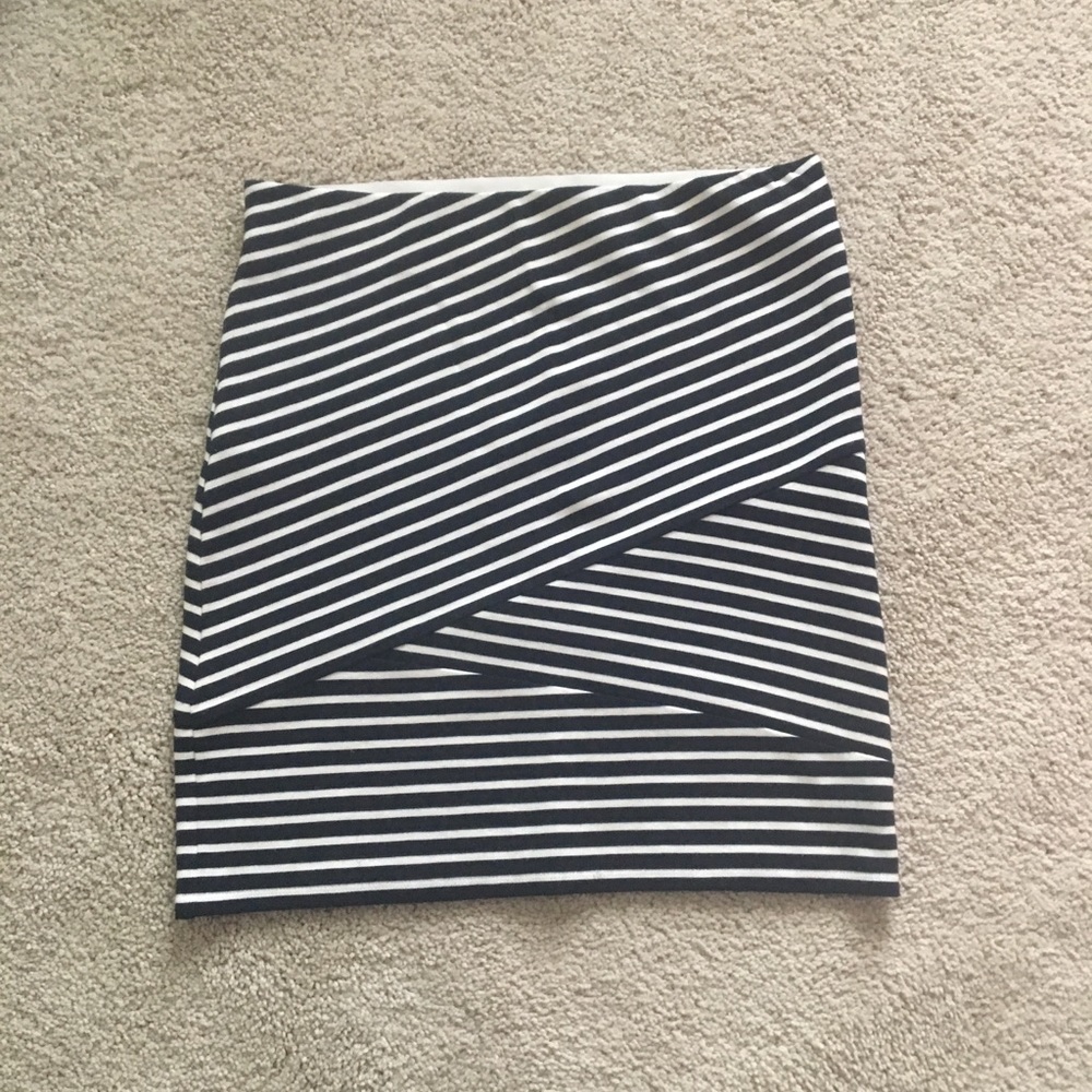 LOFT navy and white skirt, Size S