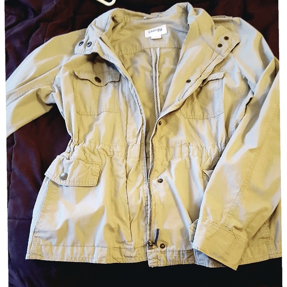 ***donated Beige rain jacket/ trench coat - Picture 1 of 5