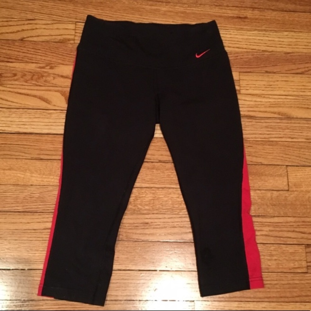 Nike dryfit cropped workout leggings