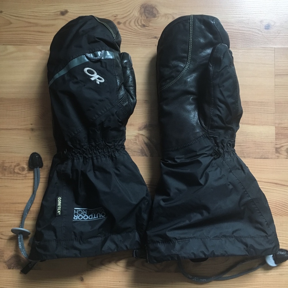 Outdoor Research Alti Mittens