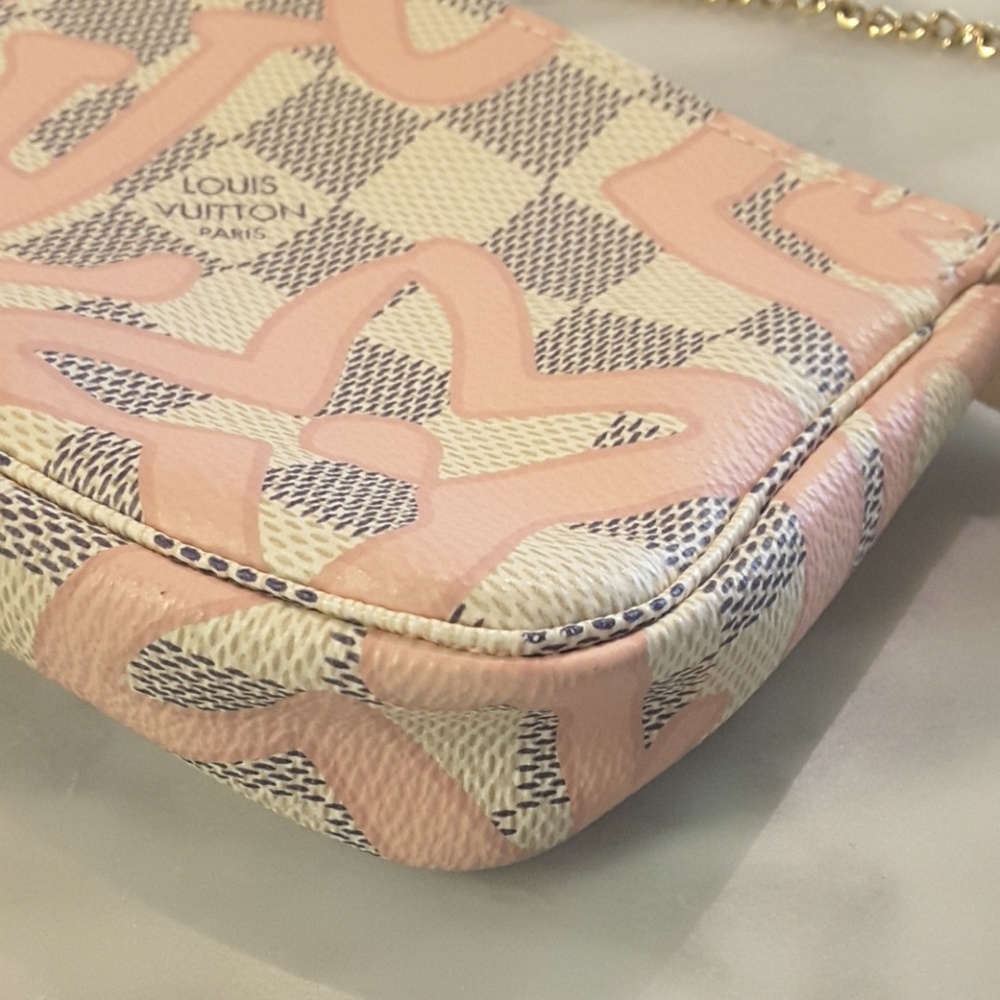 Sold!!!!Louis Vuitton Tahitienne mini pouchette - Picture 3 of 8