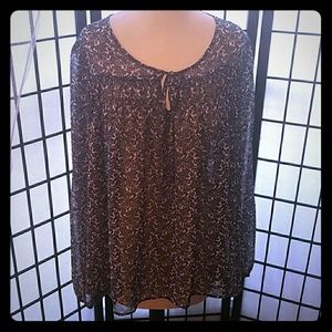 Bobeau blue/white paisley peasant top