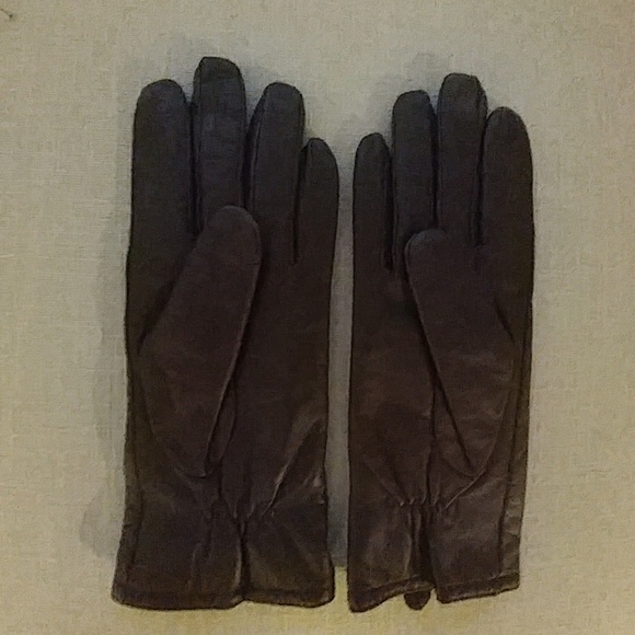 Thinsulate Leather Gloves - Picture 4 of 7