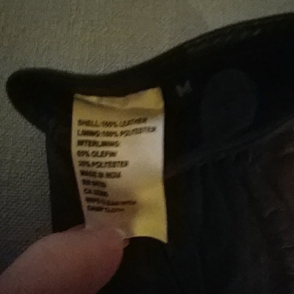 Thinsulate Leather Gloves - Picture 5 of 7