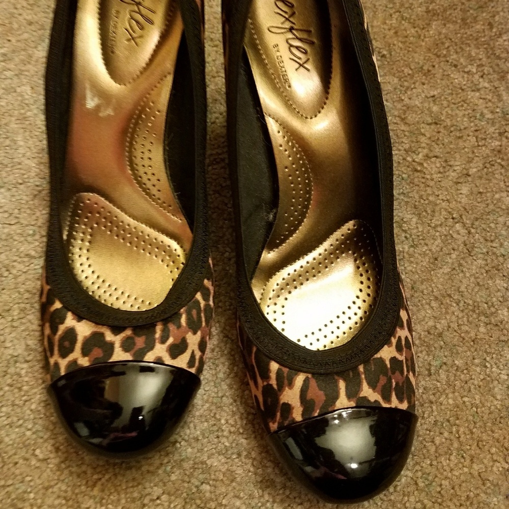 Dexflex leopard heels