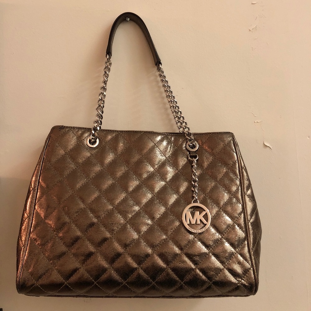 Michael Kors Pewter Handbag(SOLD)