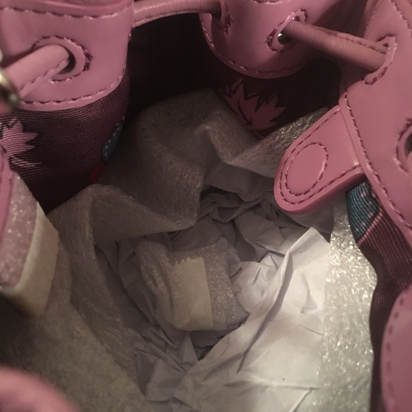 NWT - COACH PEBBLED LEATHER PETAL WRISTLET BAG - Picture 7 of 7