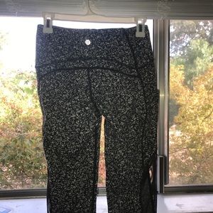 Lululemon leggings!