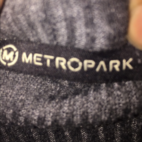 Comfy batwing top - Picture 3 of 3