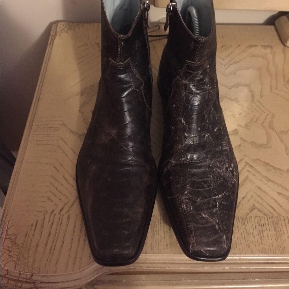 Kenneth Cole Boots