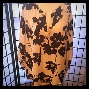 Daniel Rainn Black/white floral top