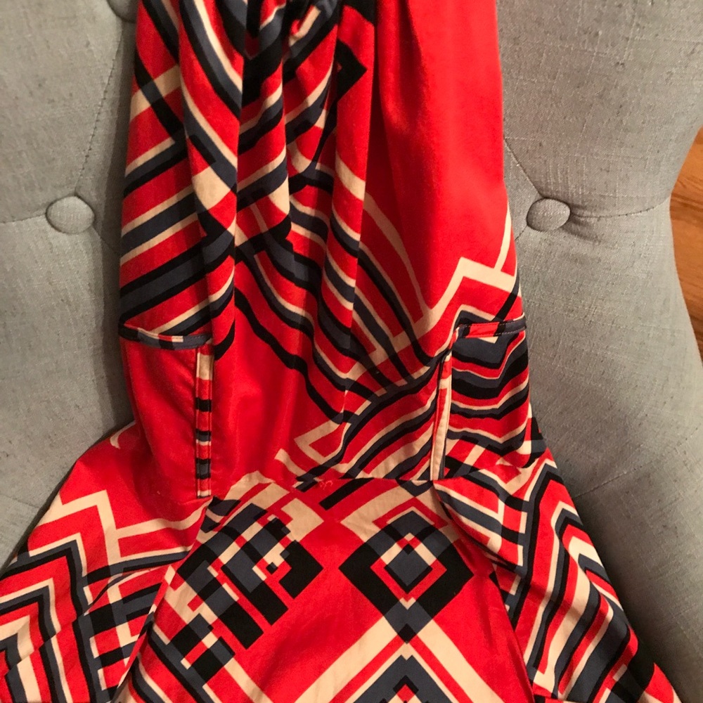 Fun dress! - Picture 2 of 6