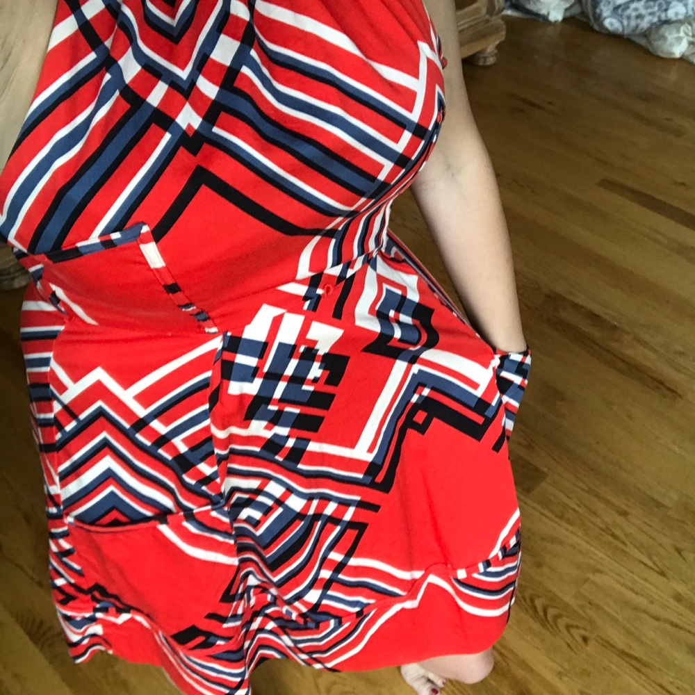 Fun dress! - Picture 6 of 6