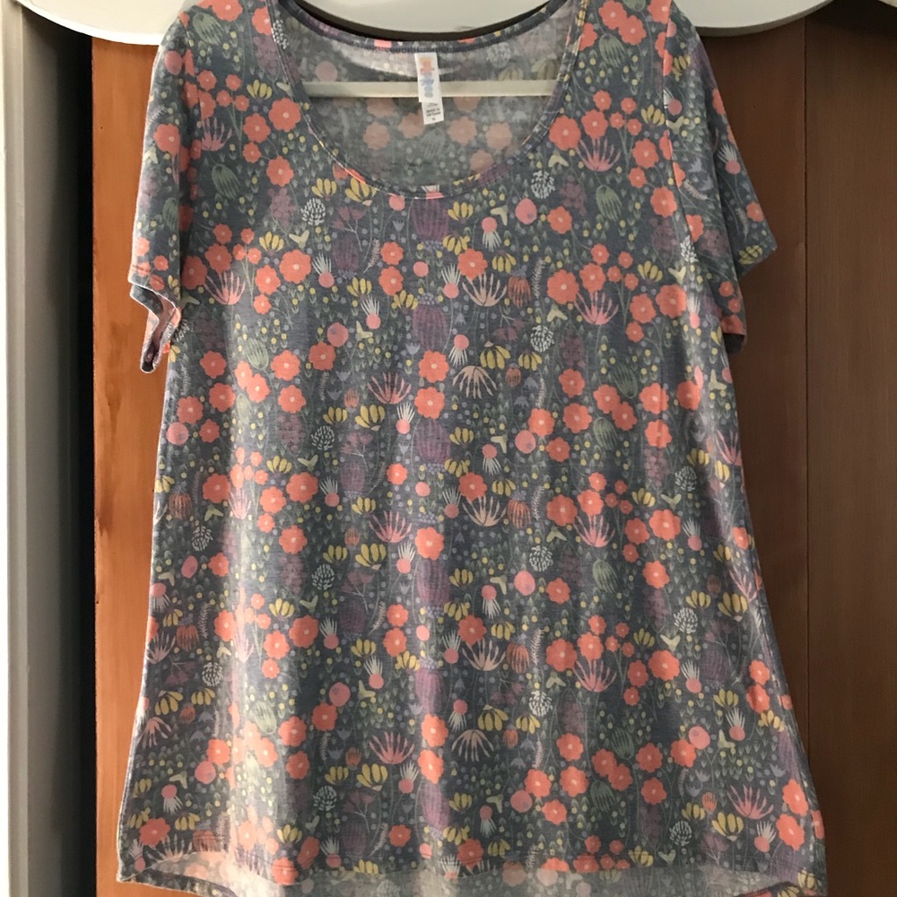 Lularoe Classic T Floral XL