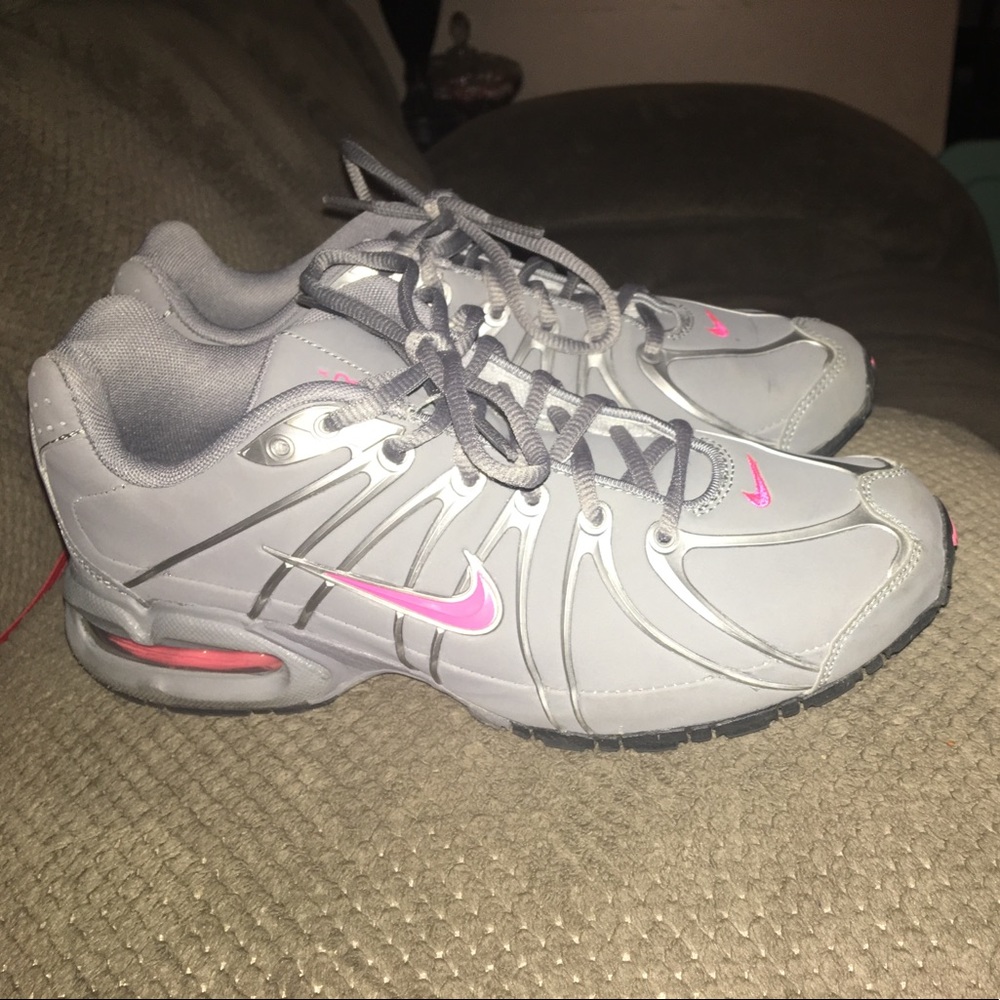 Nike Torch Air Max Sneakers US size 8. Worn twice!