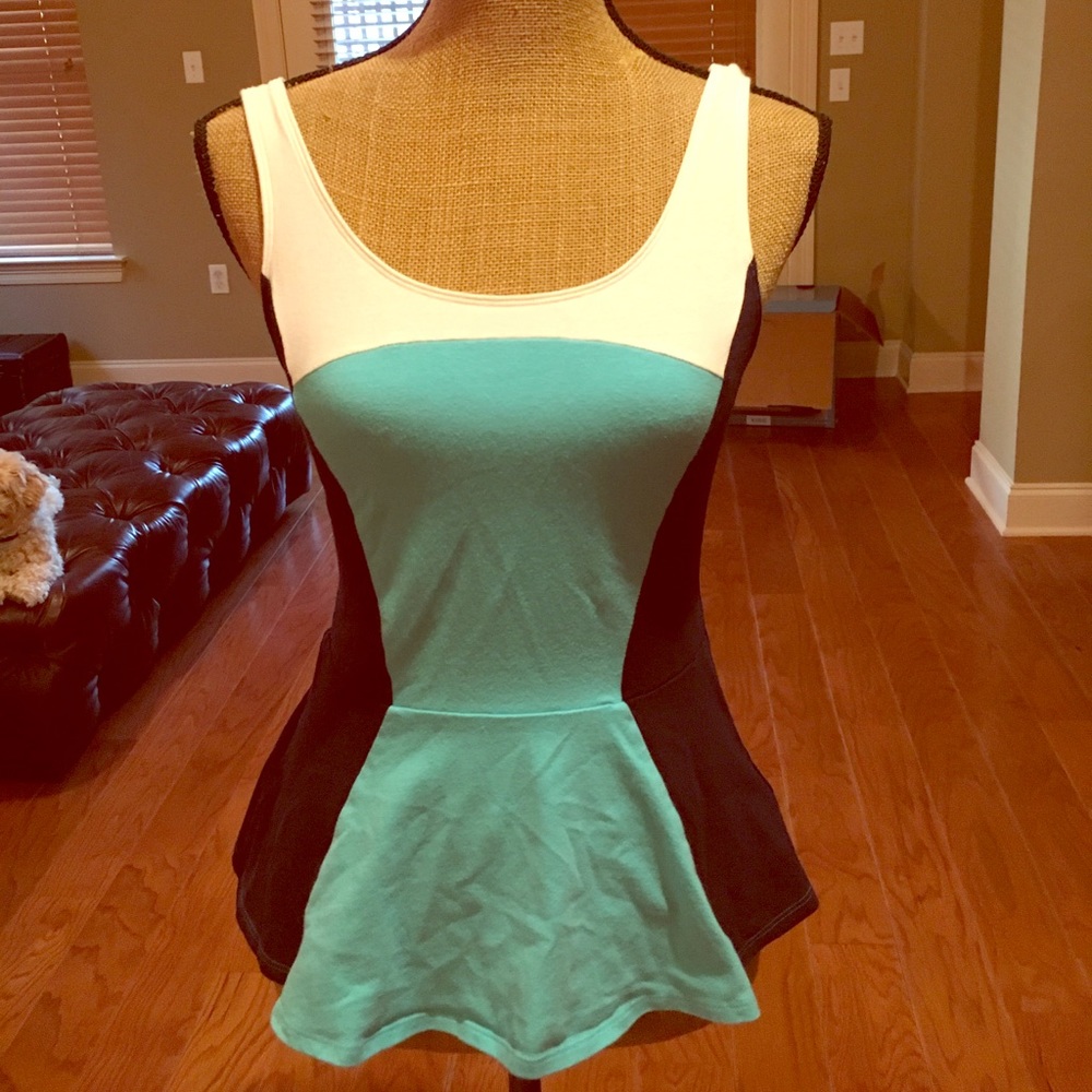Express color block tank