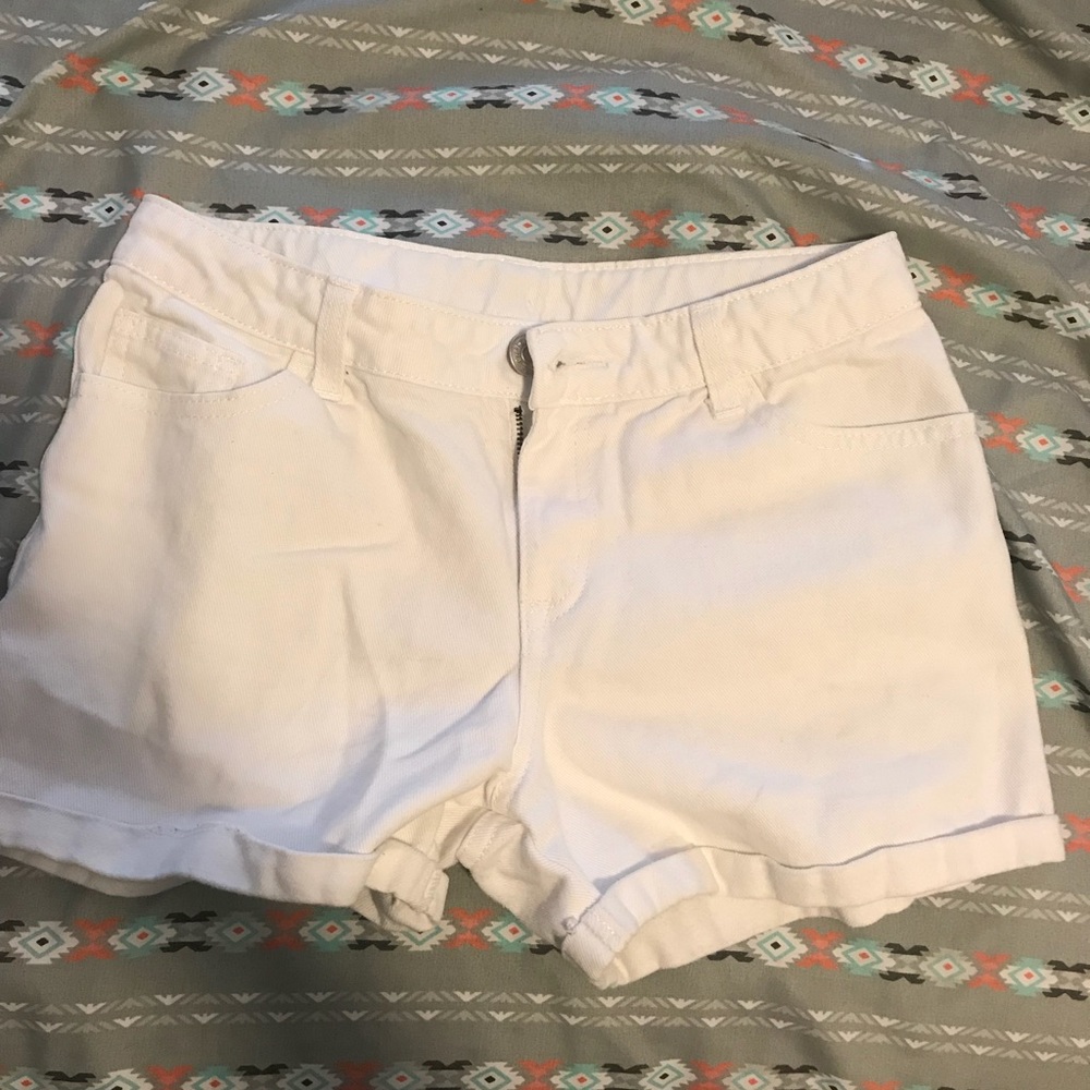 White shorts size XL 14/16