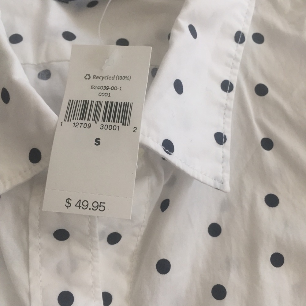 (SOLD) NWT Gap Button-Down - Picture 3 of 6