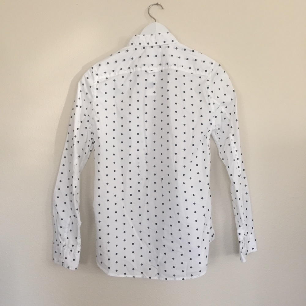 (SOLD) NWT Gap Button-Down - Picture 5 of 6