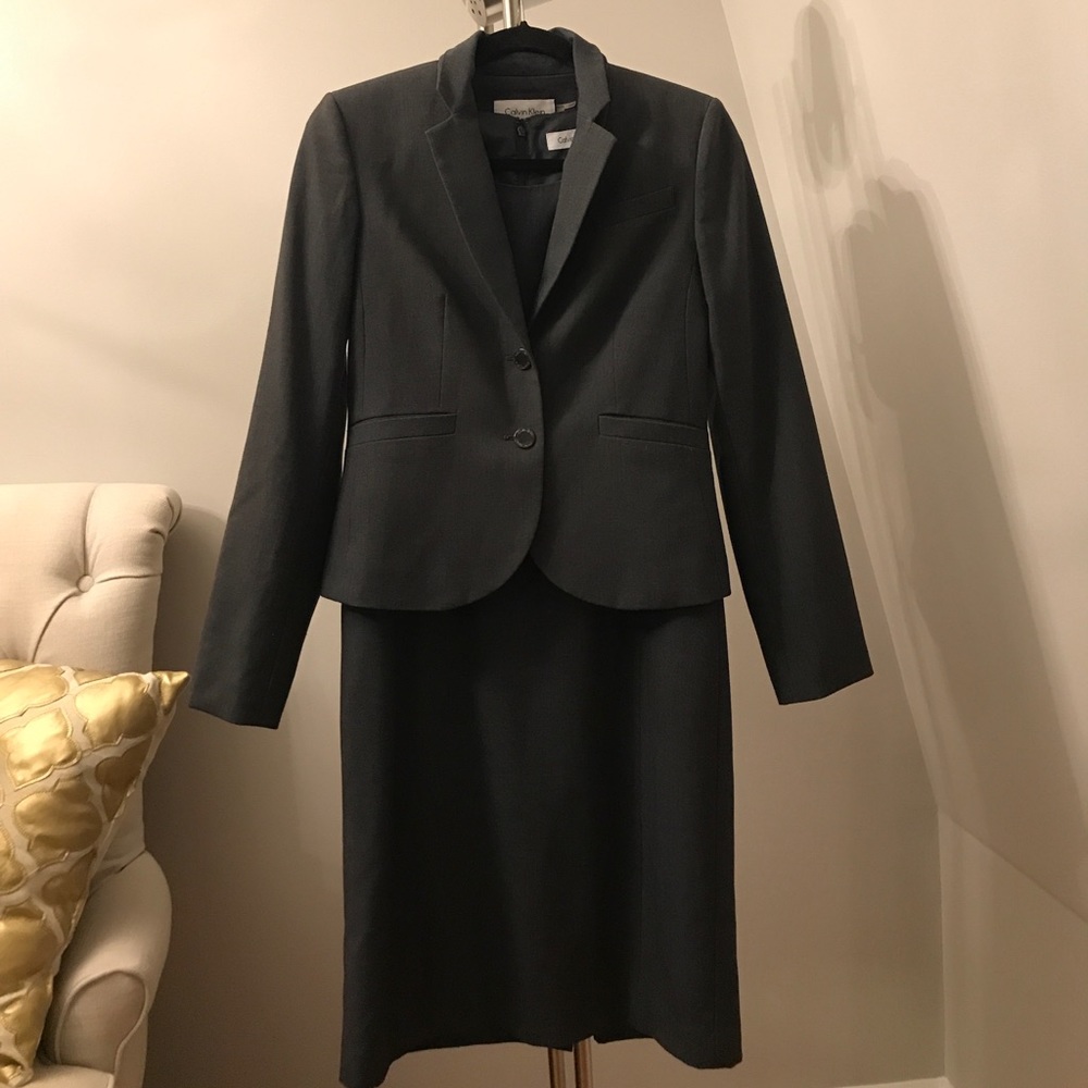 Power dress suit! Dress with matching blazer!