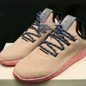 Pharrell Adidas Tennis Hu