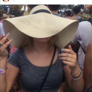 Meet your Posher, Cyndi