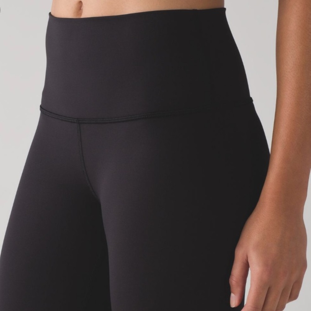 Lululemon crop high waisted Wunder Under leggings