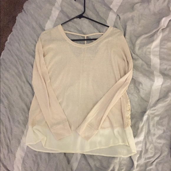 Cute top originally purchased through stitch fix - Picture 1 of 5