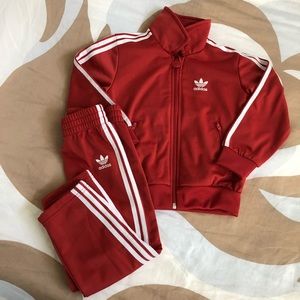 Kids Adidas Track Suit 🎉🎉🎉