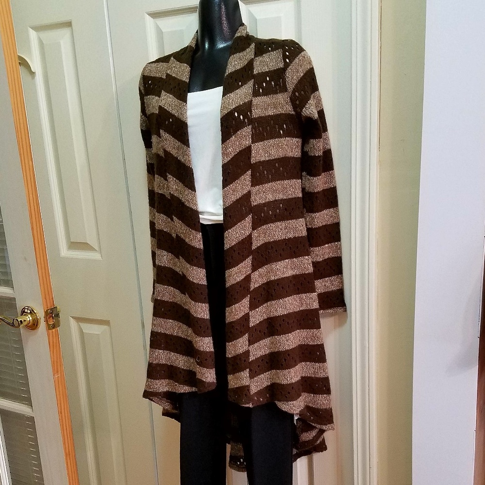 Hi/Lo Sweater Multi Brown Blue Bird - Size  S- EUC