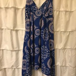 Flowy dress: knee length