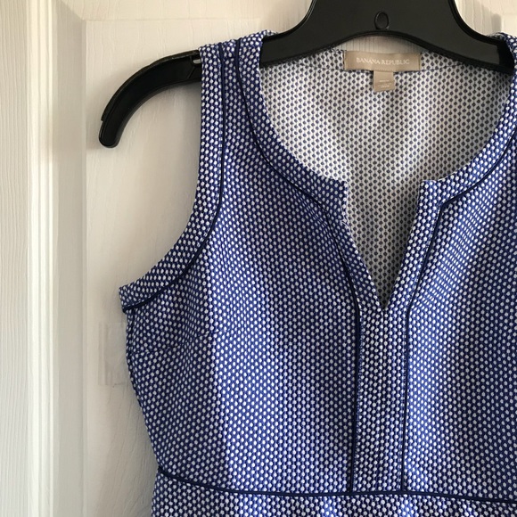 Banana Republic Tops - Banana Republic Women Size2 Blue Peplum Career Top