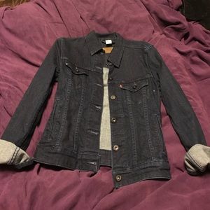 Levi’s Dark Wash Jean Jacket (like New)