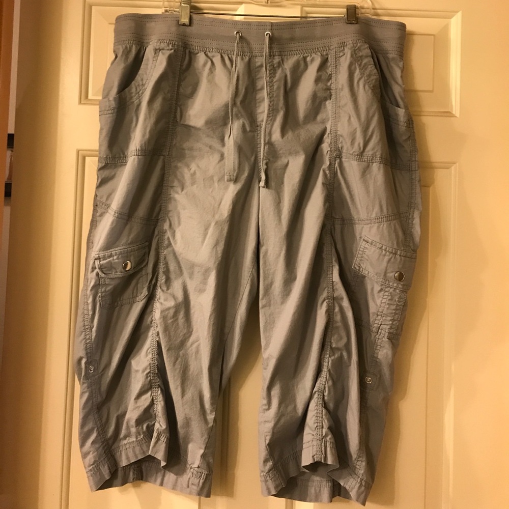 Cropped Convertible Pants