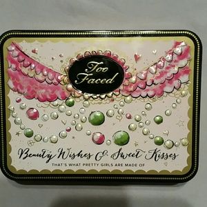 Too Faced makeup palette