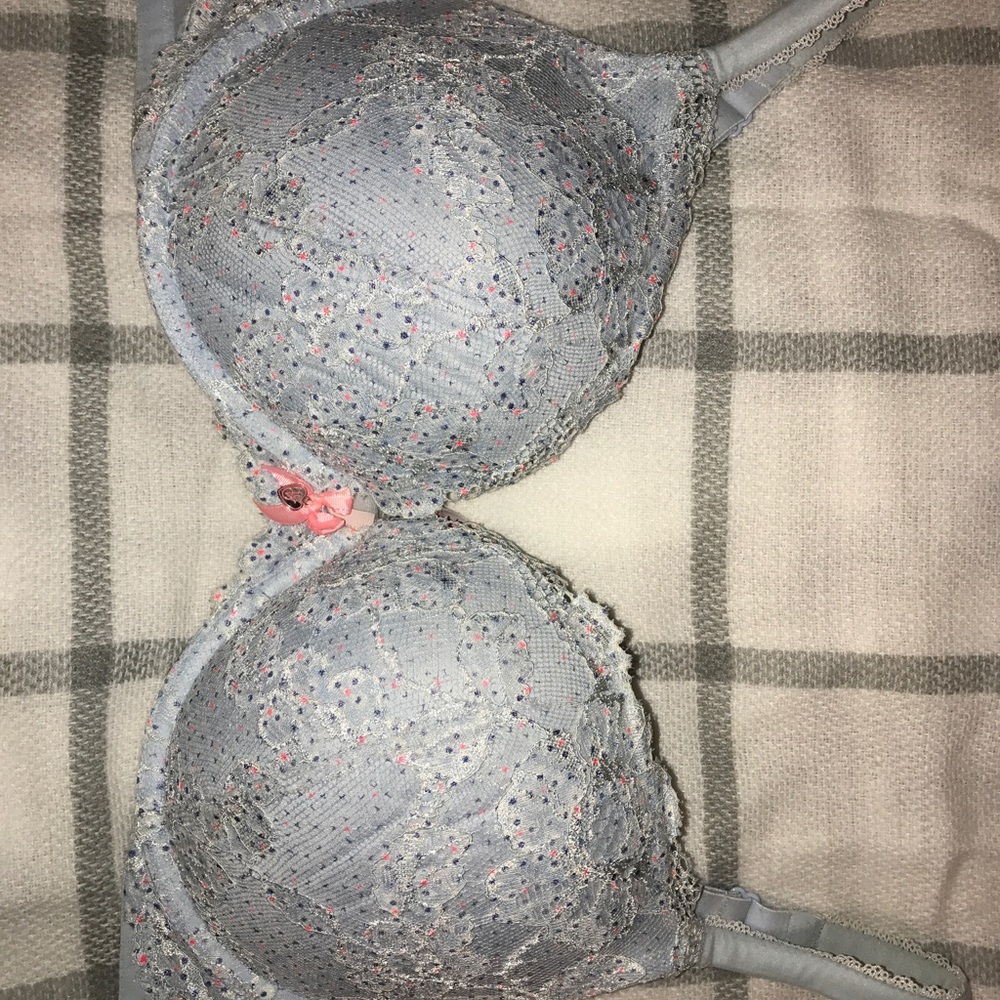 Victoria's Secret 38C bra