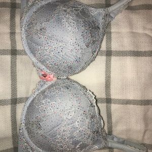 Victoria's Secret 38C bra
