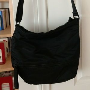 Go Lightly shoulder bag