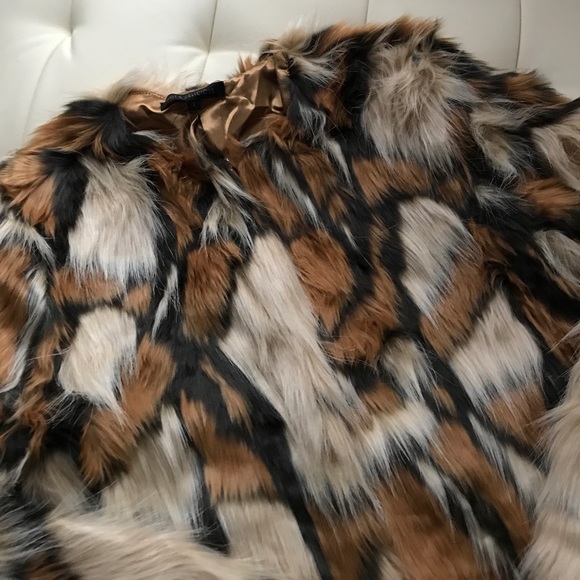 LAST ONE! Paris Patchwork Faux Fur Jacket - Picture 3 of 7