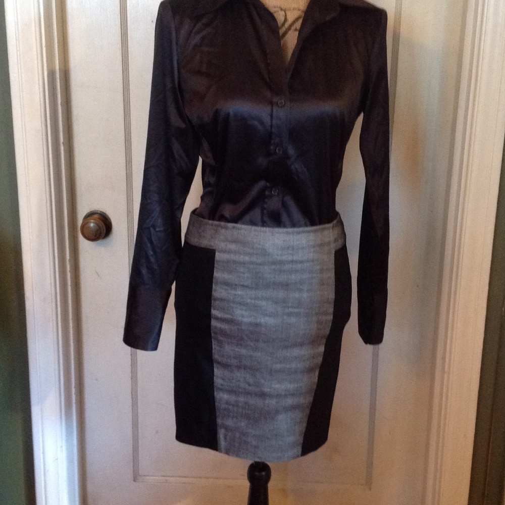 BEBE pencil mini skirt