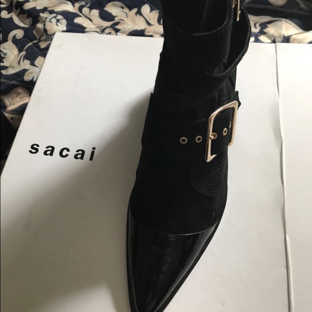 NEW SACAI BUCKLE BOOT