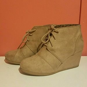 Nude Ankle Wedged Booties