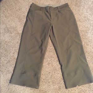 Columbia women's capris.  In great condition!