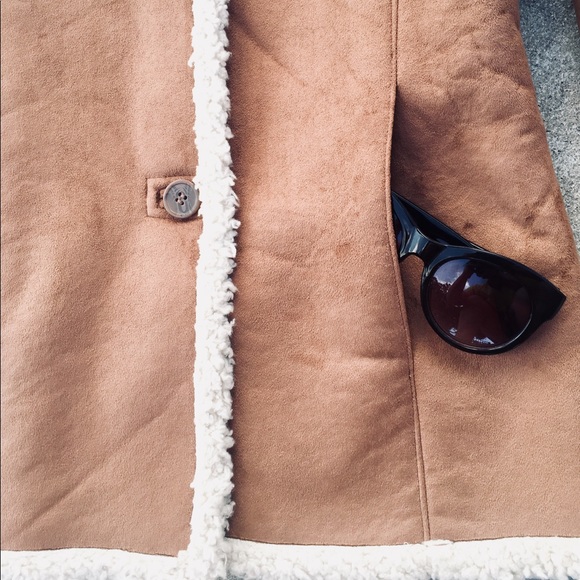 ⭐️ “Penny Lane” Marvin Richards coat - Picture 3 of 5