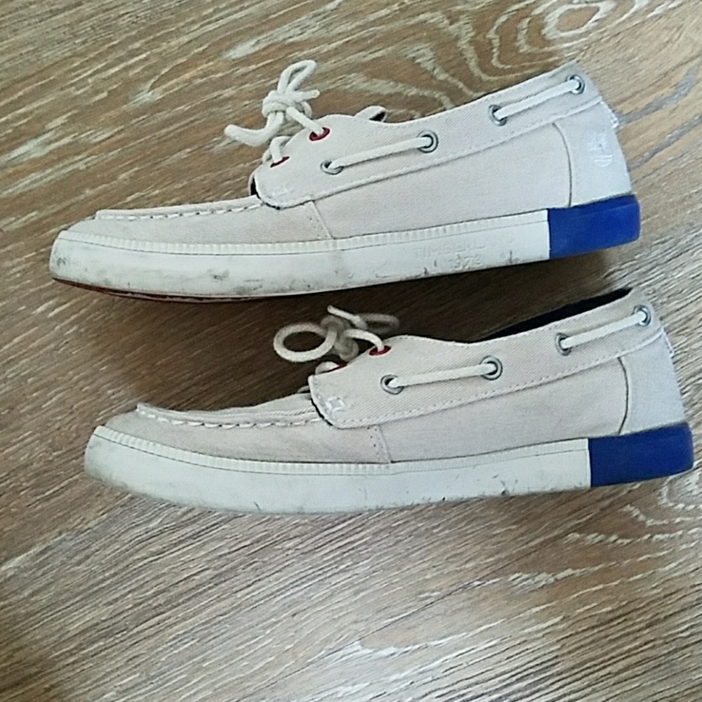Shoes - Picture 2 of 3