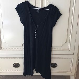 Black Short Sleeve H&M Tee