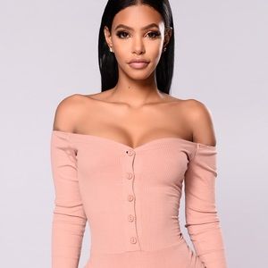 SOLD!!! Fashion nova- fool in love bodysuit