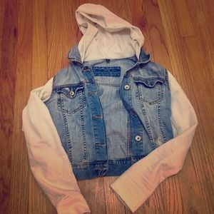 Sale! Bullhead denim/sweatshirt