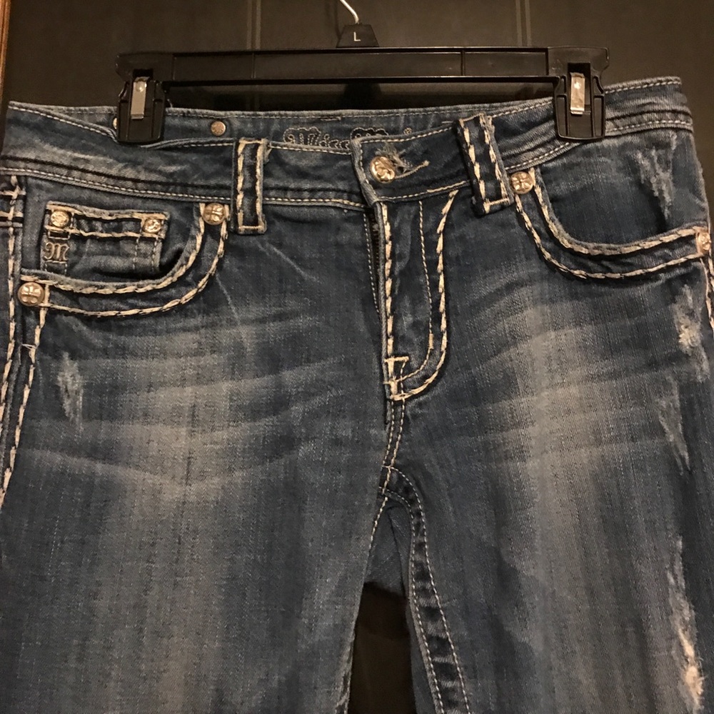 Miss Me Boot Leg Jeans - Picture 4 of 8